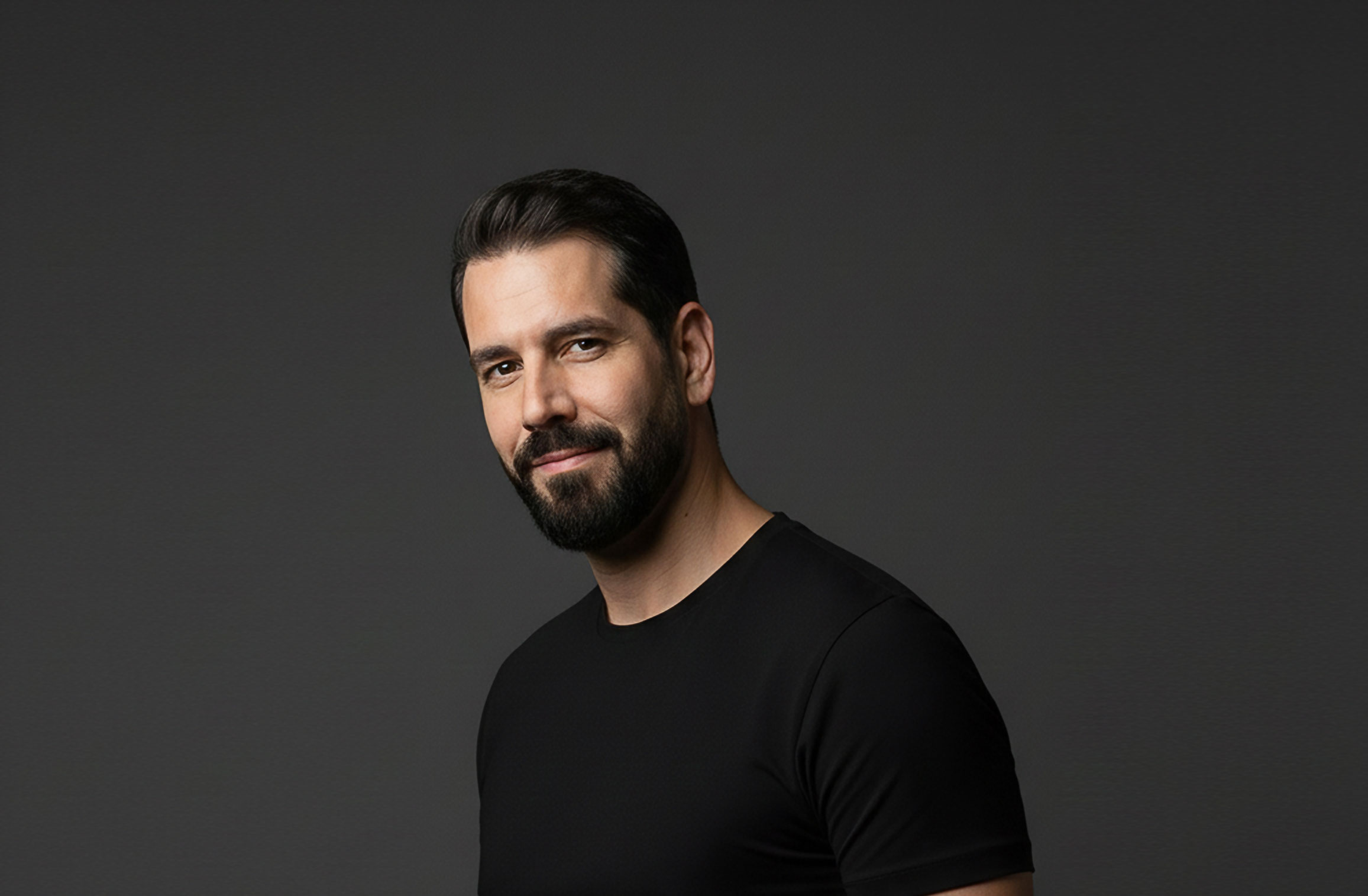 Aníbal Salido, Senior Product Designer at work